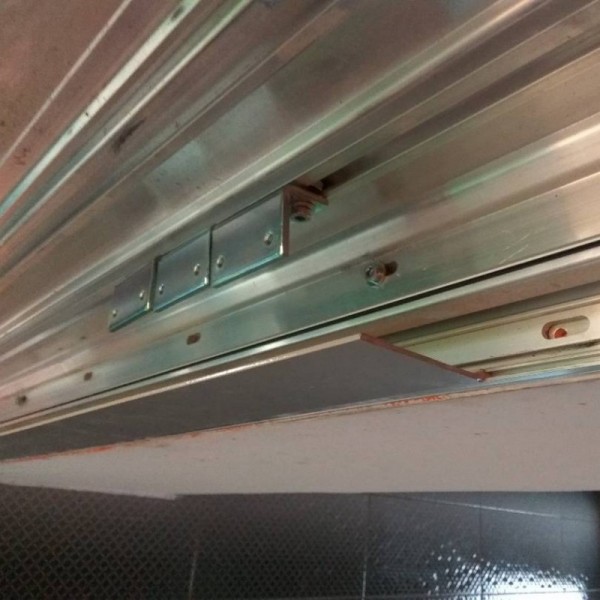 dormakaba Профиль в монтажную пластину/LM для зоны прохода TST без обработки, L=6250 mm