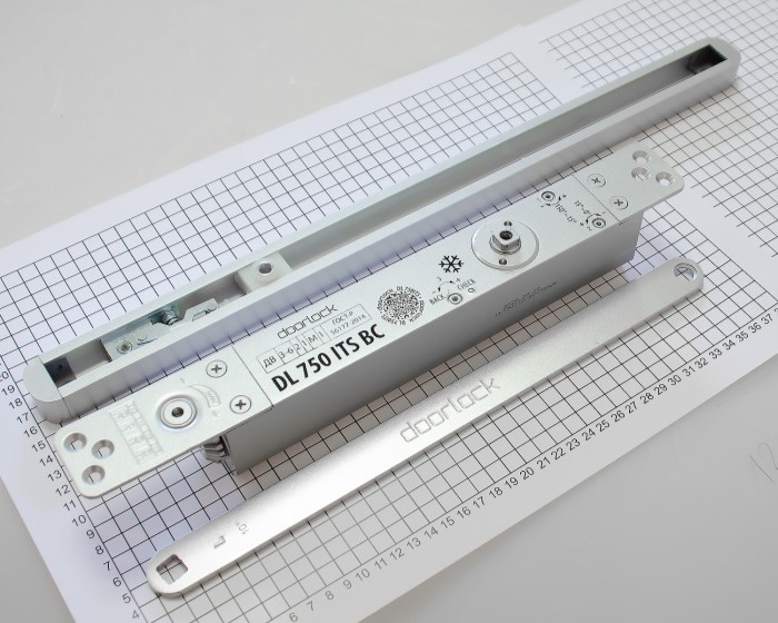 DL750ITS BC EN3-6 дверной доводчик скрытой установки (корпус доводчика в комплекте с тягой с ФОП)