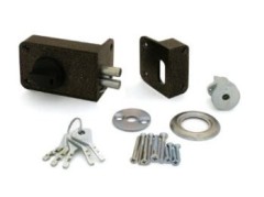 Д-град Зенит ЗН2-6 Серебро Замок накладной (16)