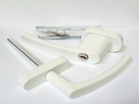 Ручка балконная с кл. белая двухстор.узкая/обычная, алюмин. NOVOLINE OPTIMA  9016 белая (40)