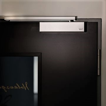 DORMA TS 93 B EN 2-5 дверной доводчик (корпус доводчика с монтажной пластиной, без тяги)